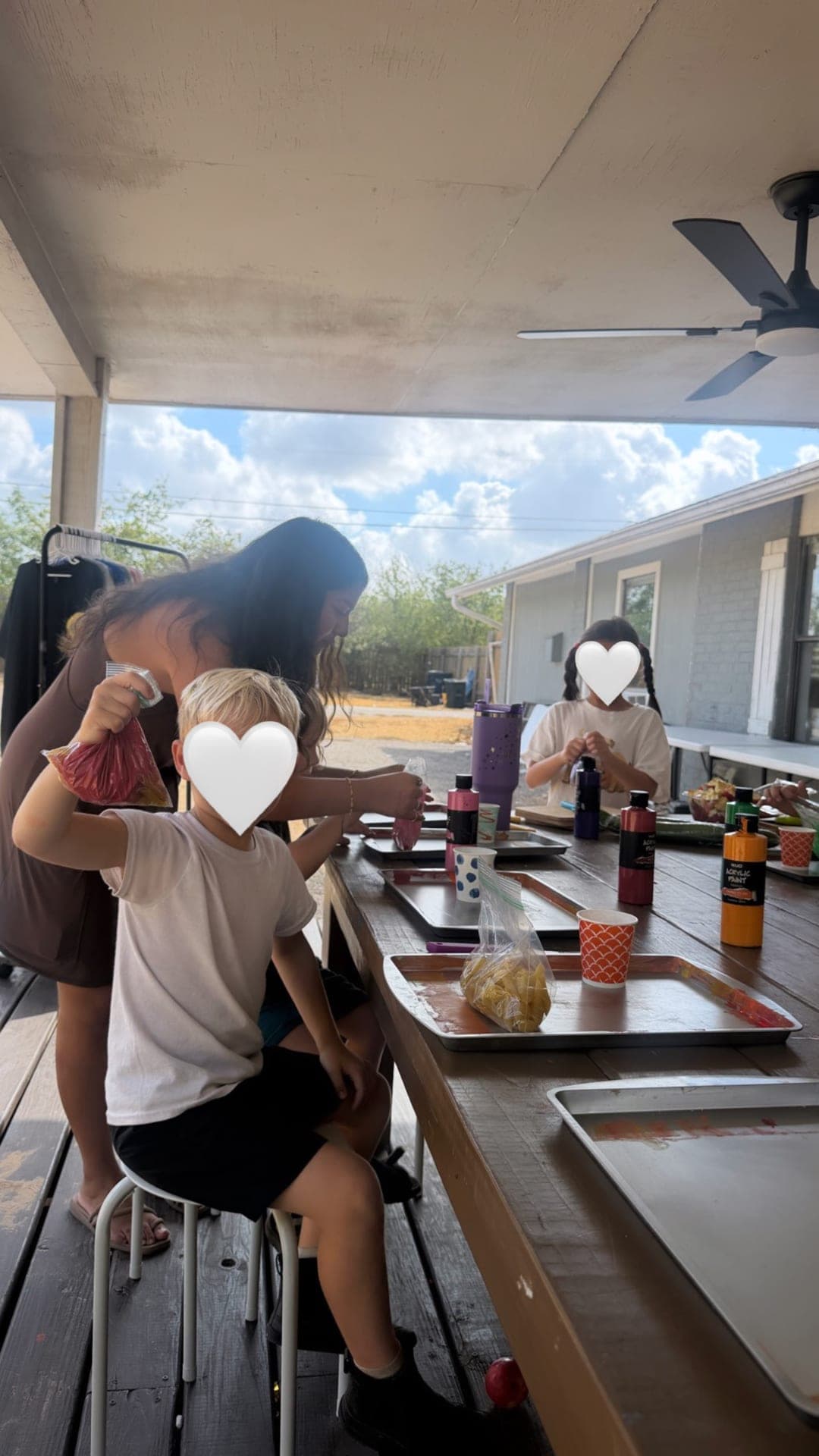 Desert Discovery Field Friday — painting pasta for snake crafts