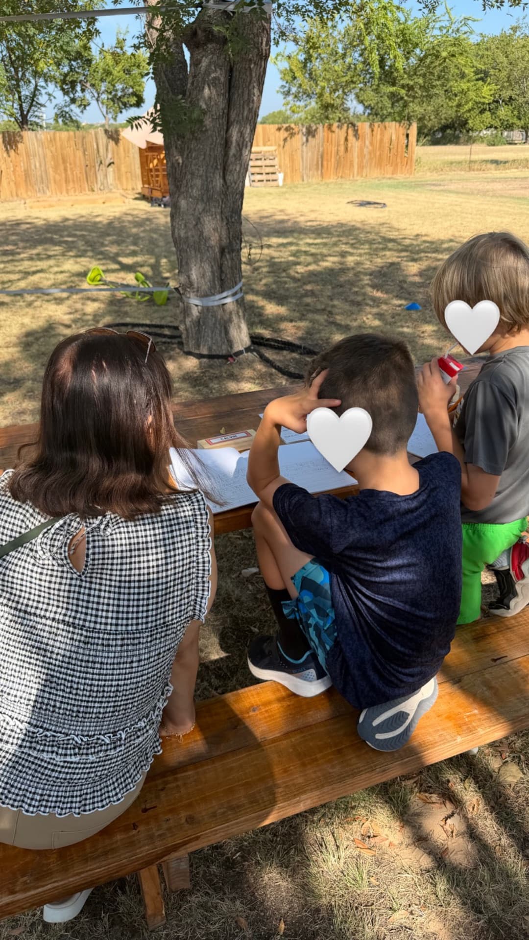 Collaborative work at the outdoor learning table